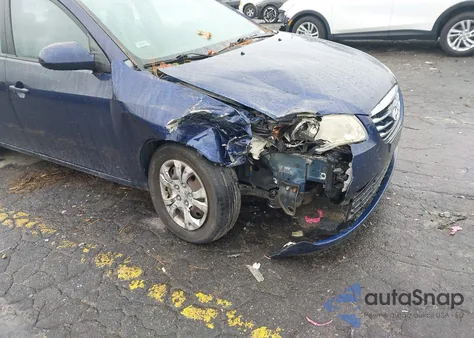 2010 Hyundai Elantra Gls from USA, damaged, VIN KMHDU4AD1AU136657